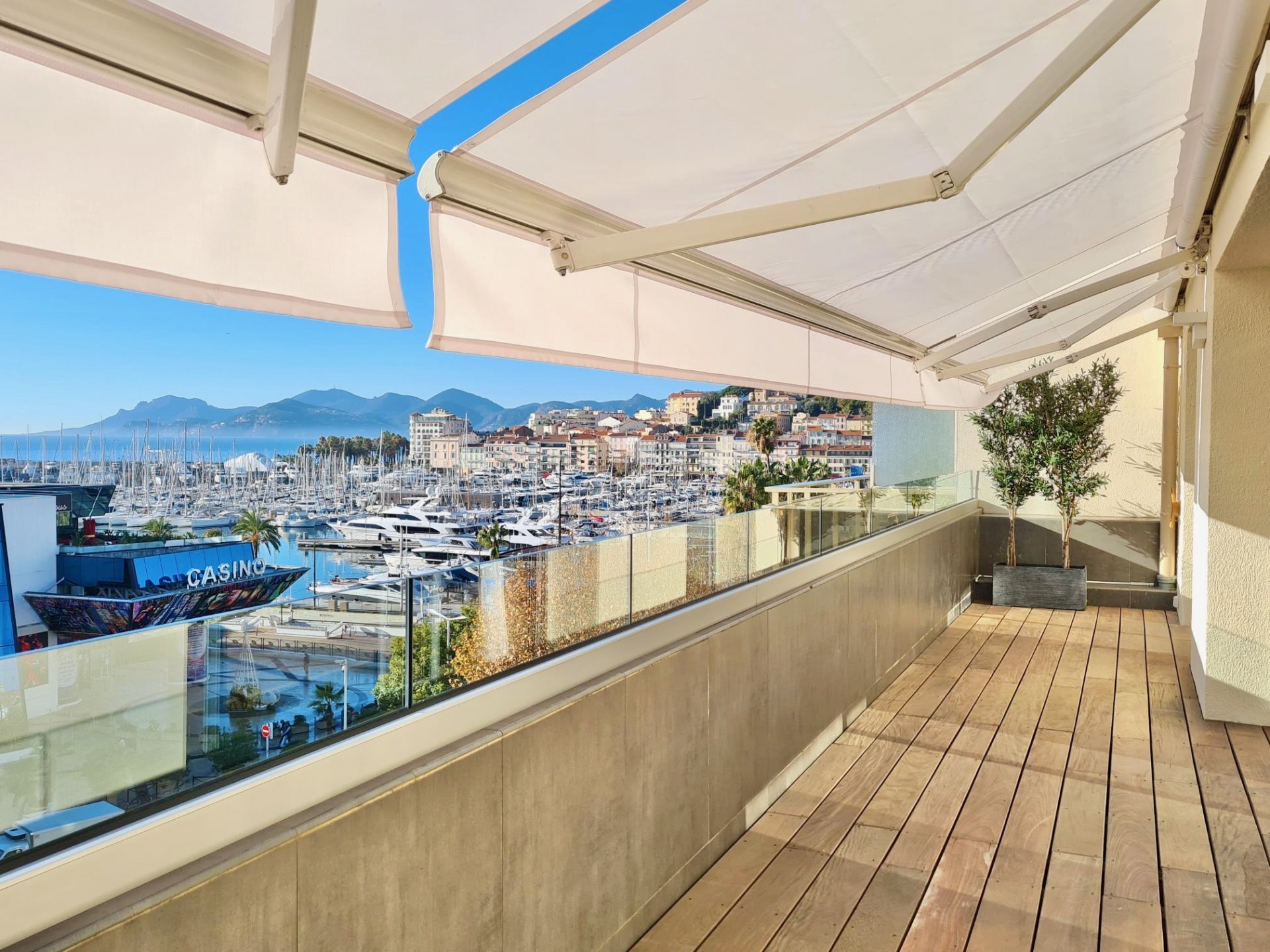 3 Bedroom Apartment For Sale in Cannes