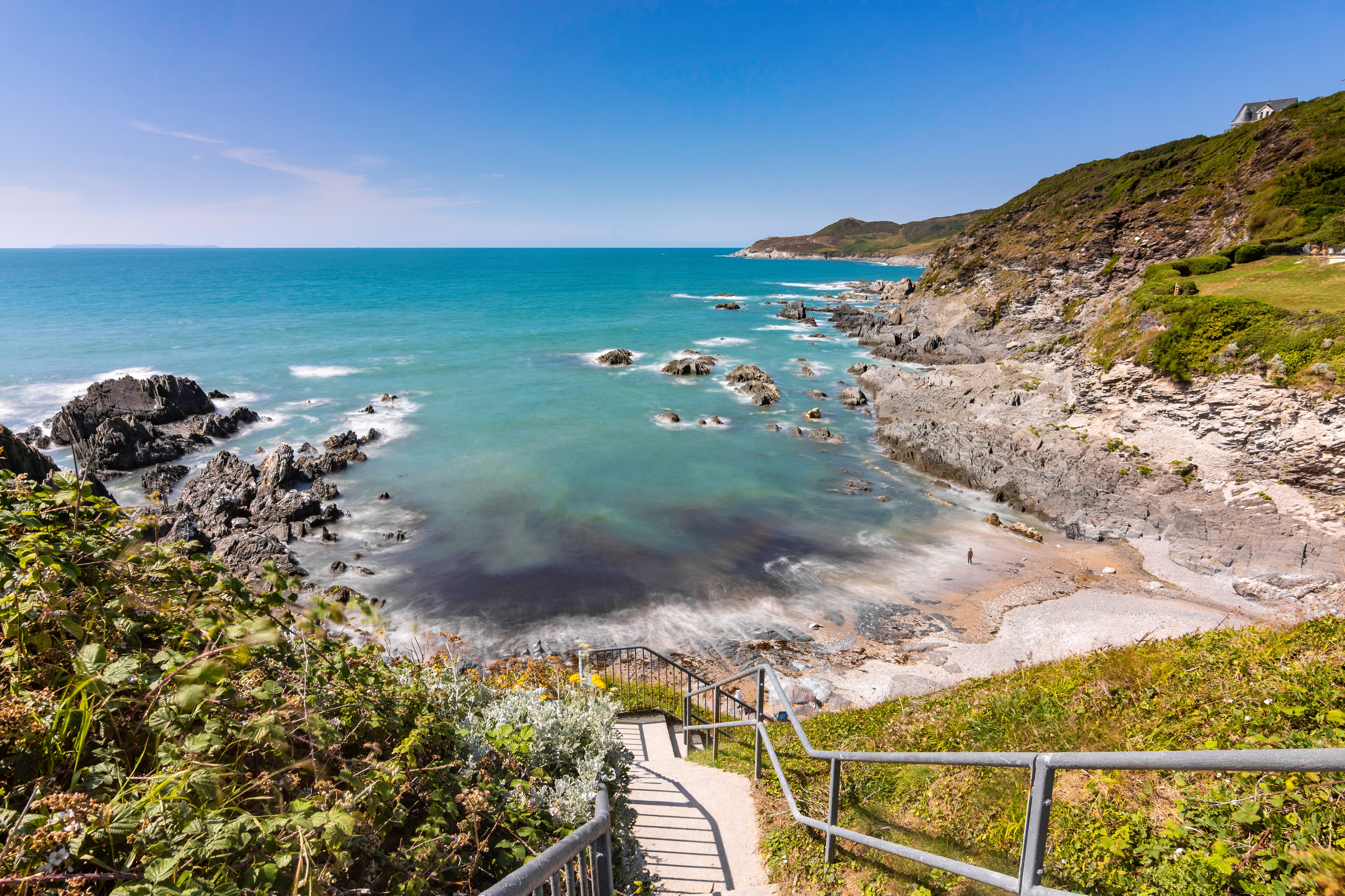 Blue waters and sandy beaches at Woolacombe in Devon