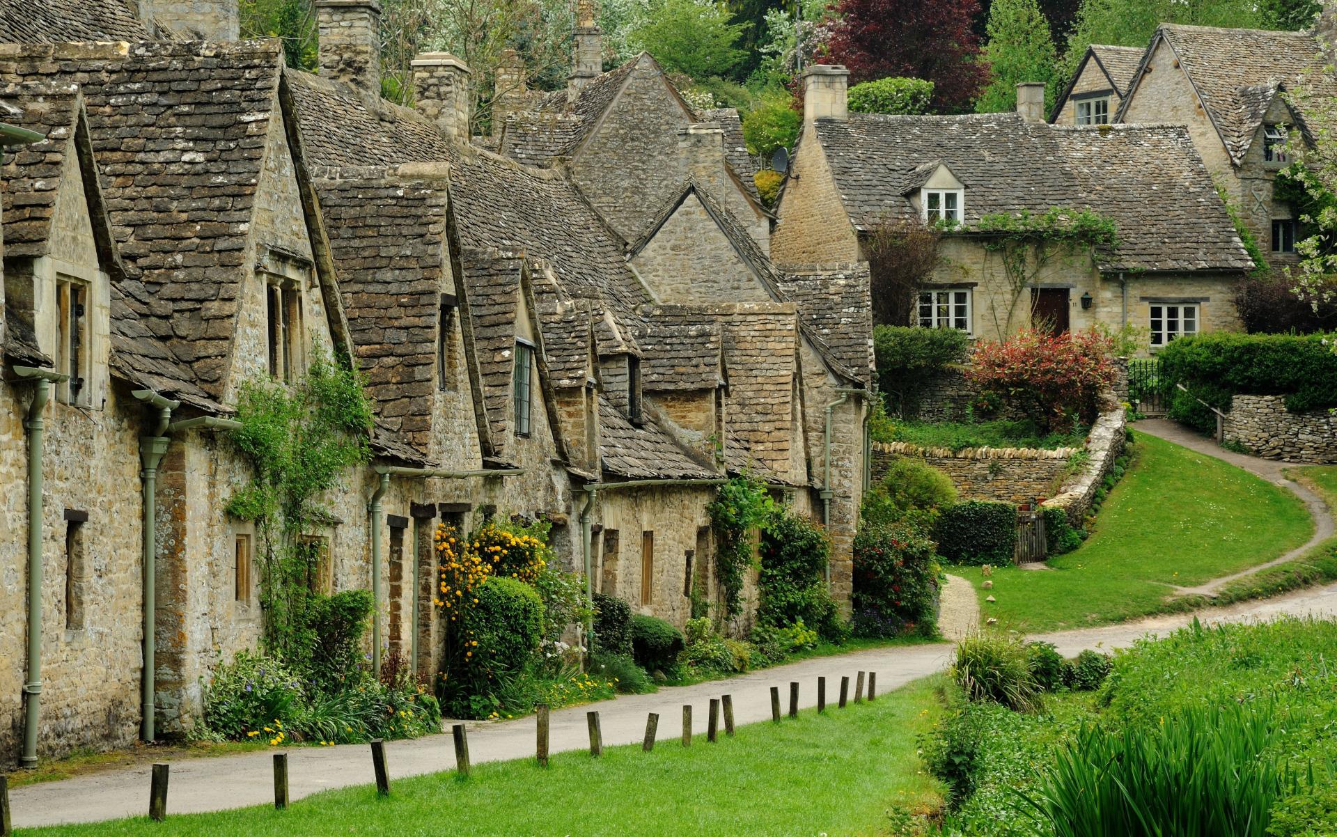 Bibury, Gloucestershire beautiful old stone village