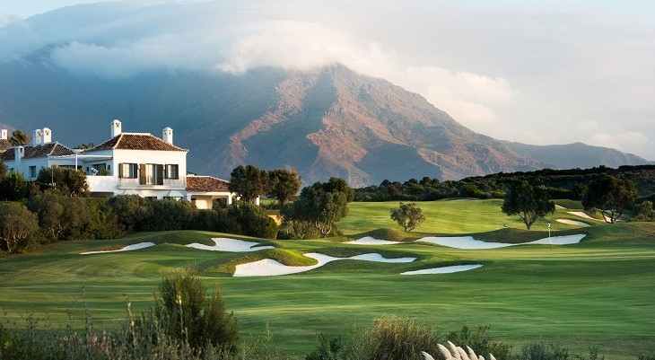 Buying a Golf Property: Everything you should know 