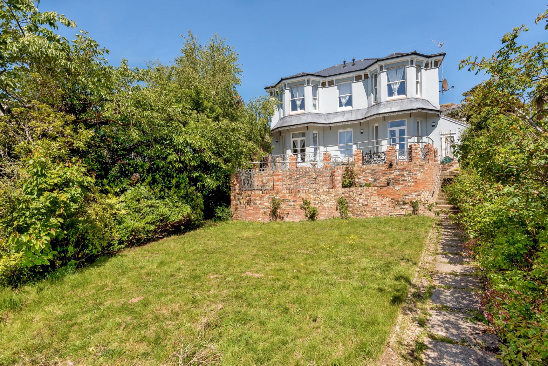 Britain's Best Seaside Towns 2021 Fine & Country