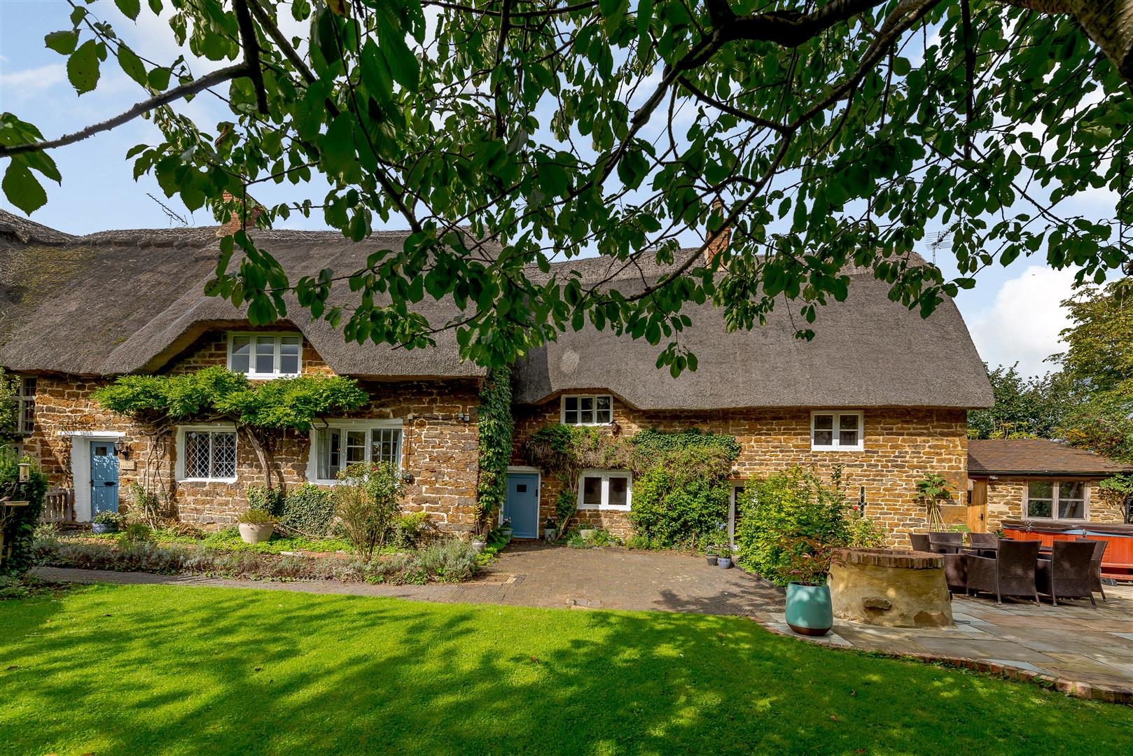 Top 10 Cosy Cottages for Sale Blog