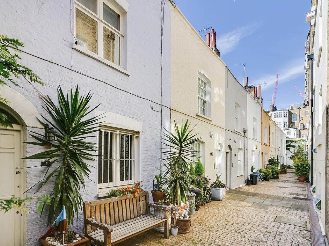 2 Bedroom House for sale in London