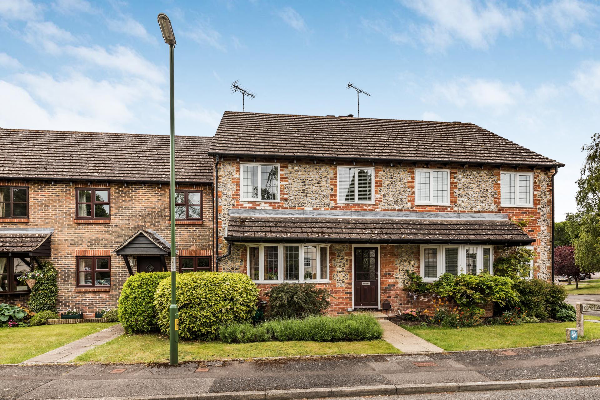 3 Bedroom Terraced House for sale in Chichester