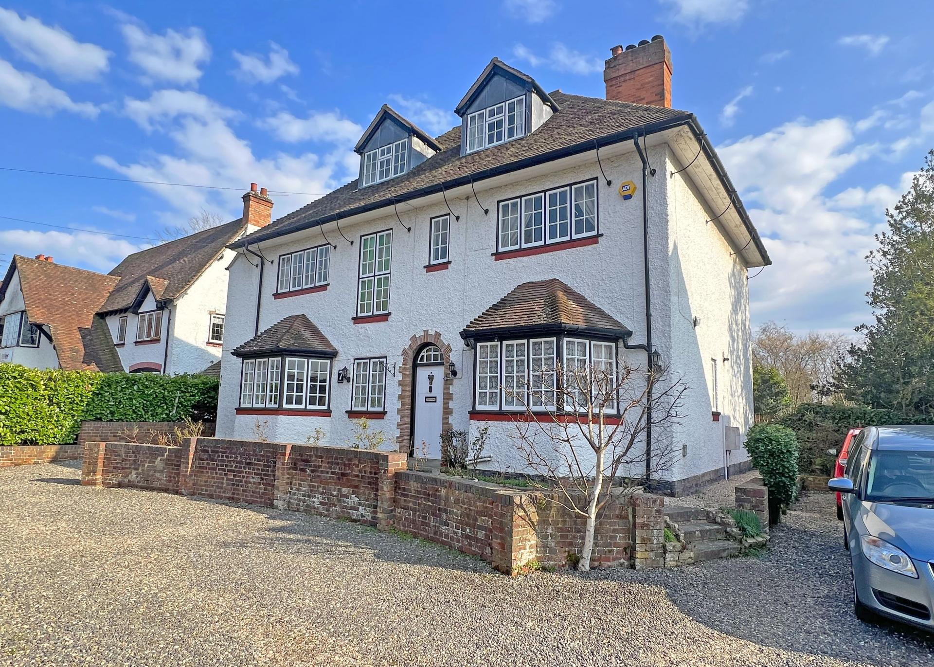 5 Bedroom House for sale in Stratford-Upon-Avon
