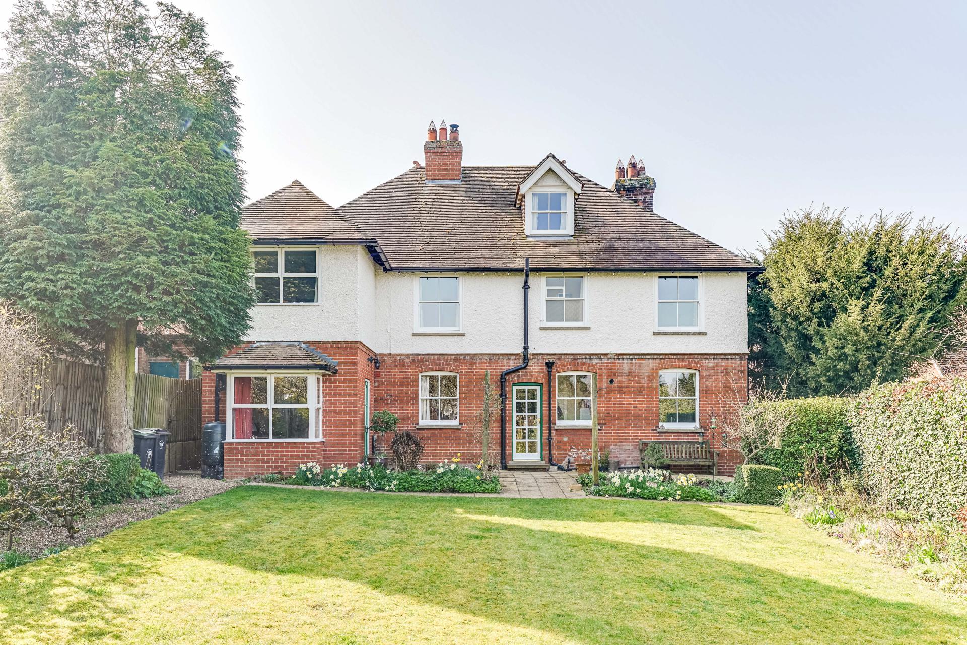 6 Bedroom Detached House for sale in Essex