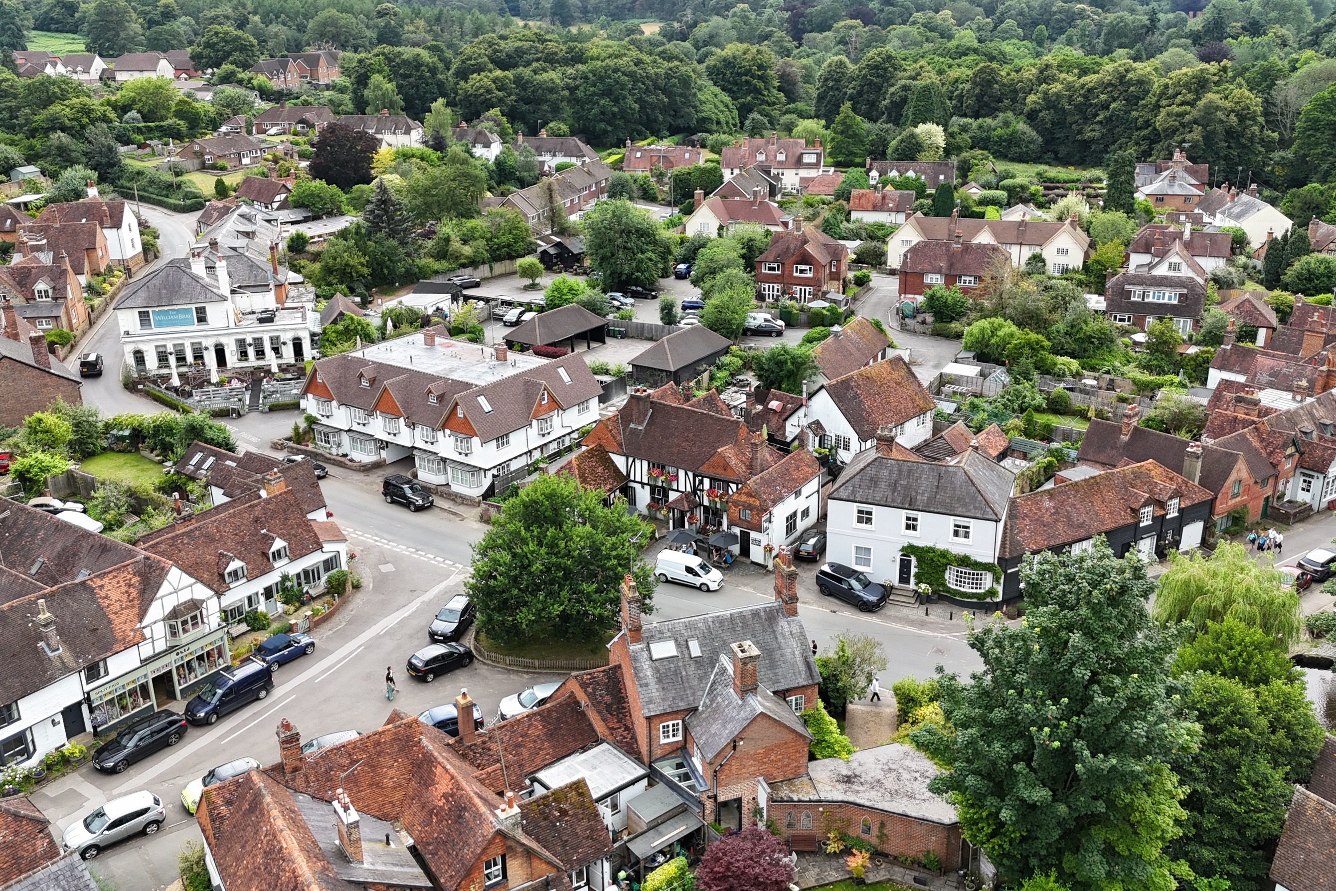 beauitful_village_of_shere_surrey_uk_aerial_drone_