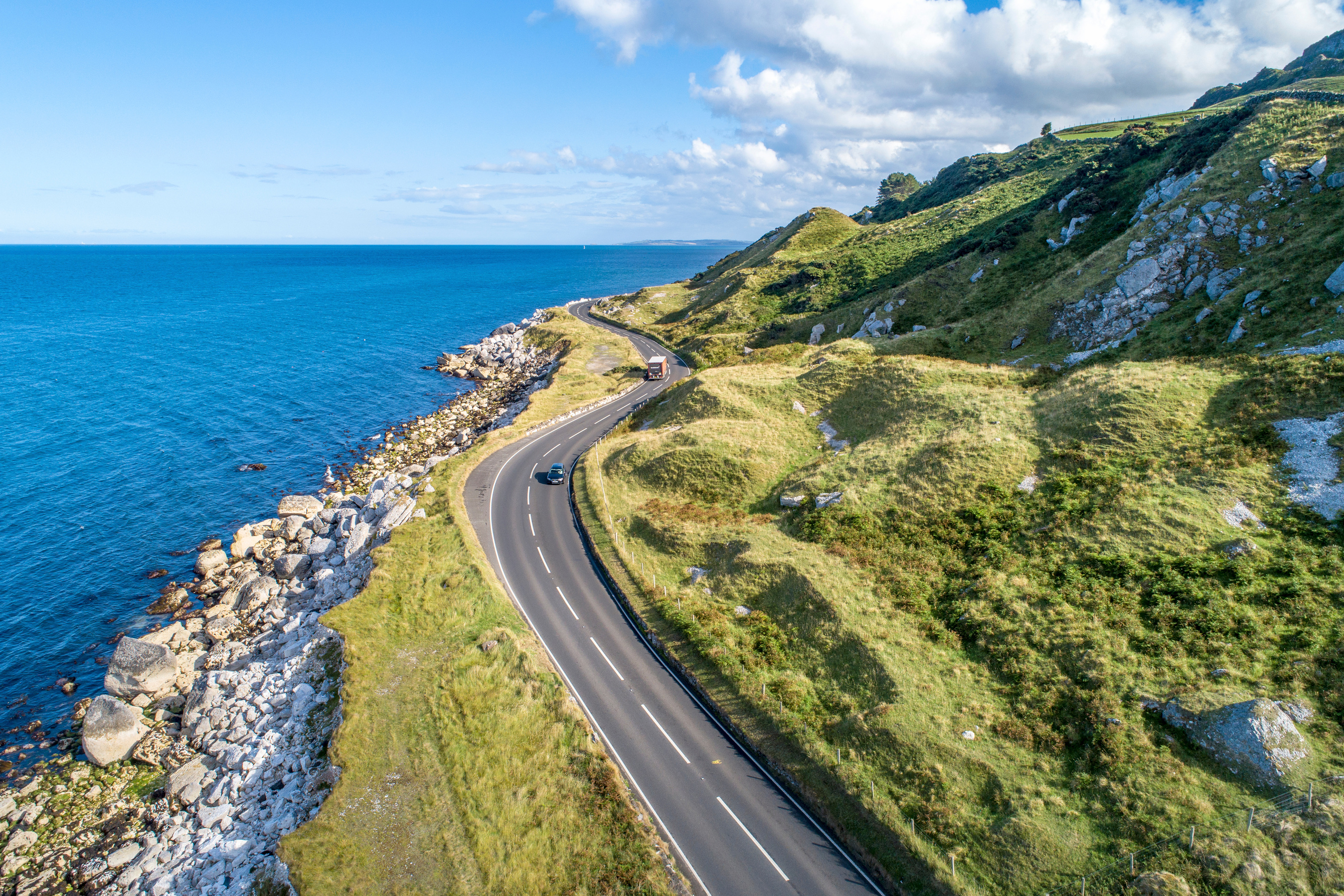causeway_costal_route_with_cars_a