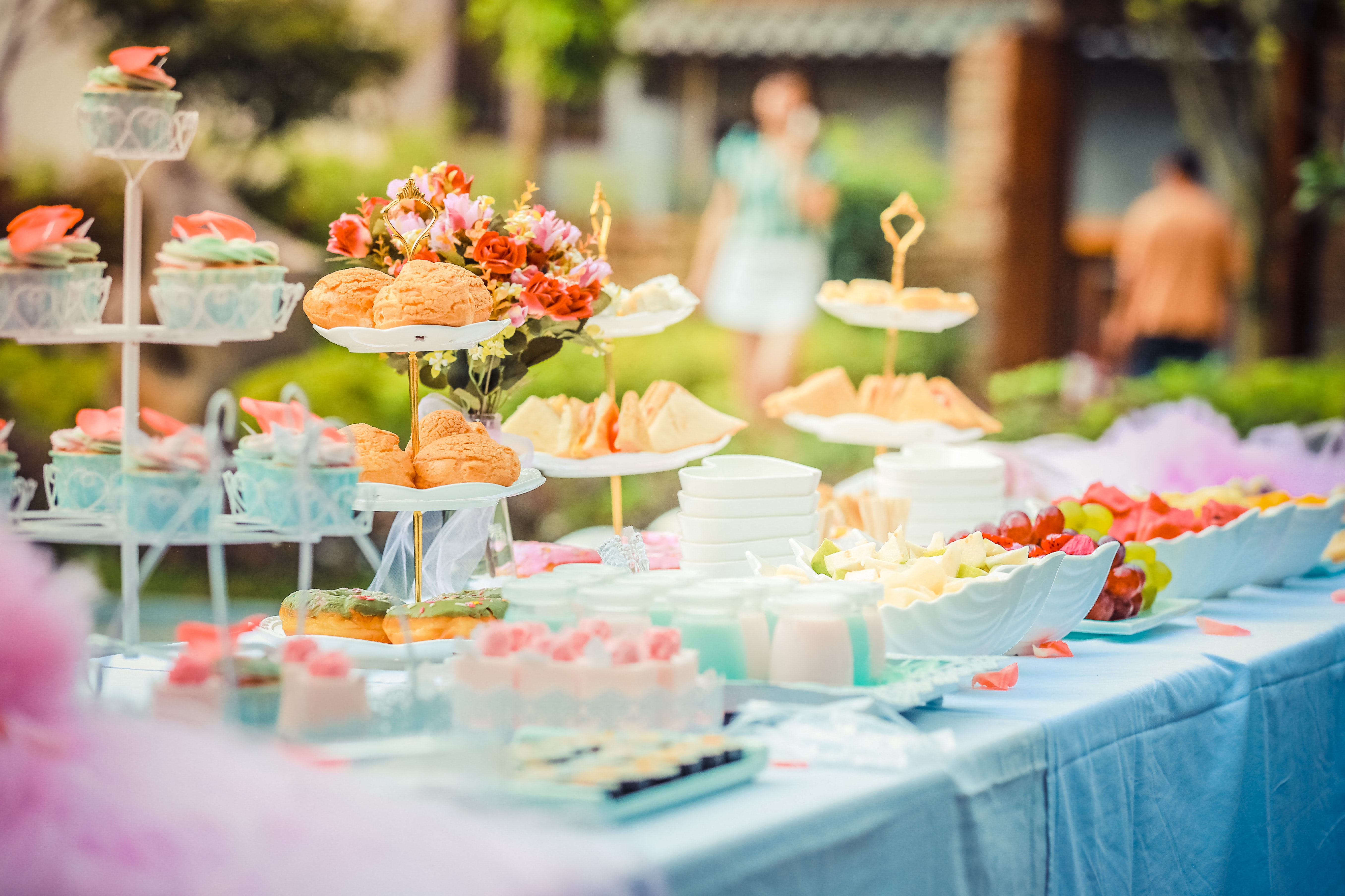 Every party needs a theme, and your dining room table is the best spot in your home to get creative