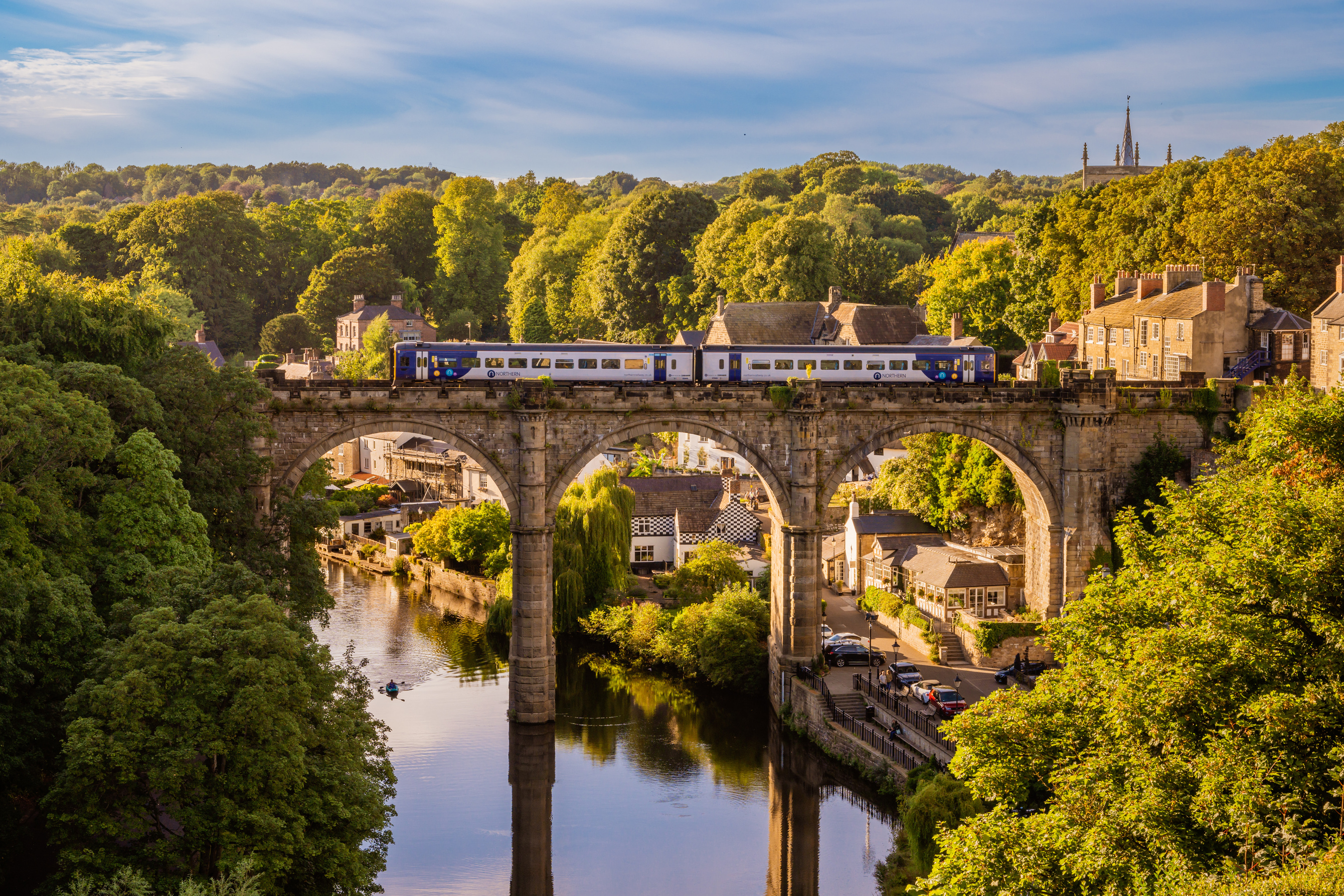 knaresborough_rail_bridge_located_in_yorkshire