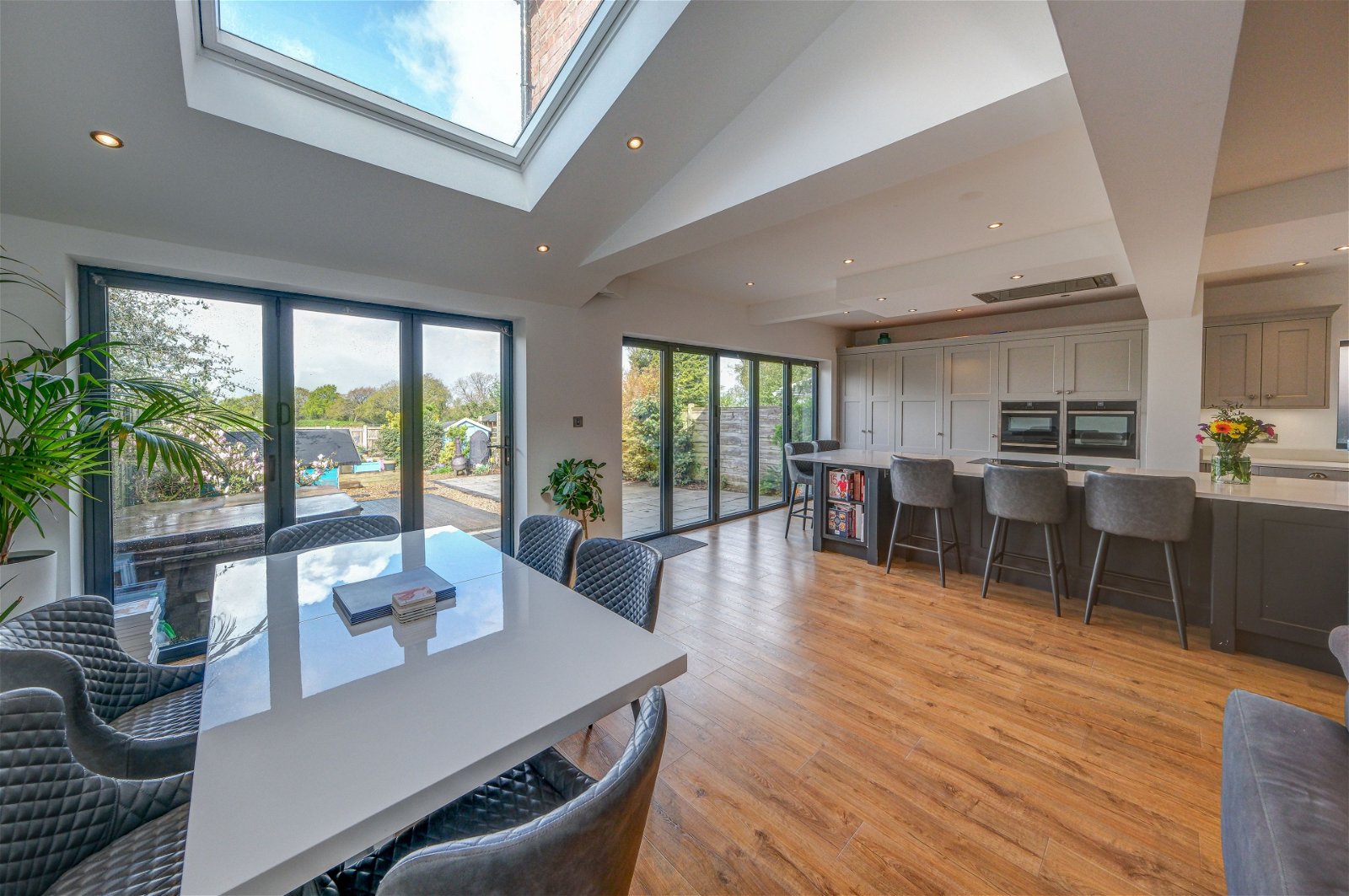 Lymm, Cheshire, 5 bedrooms - Kitchens