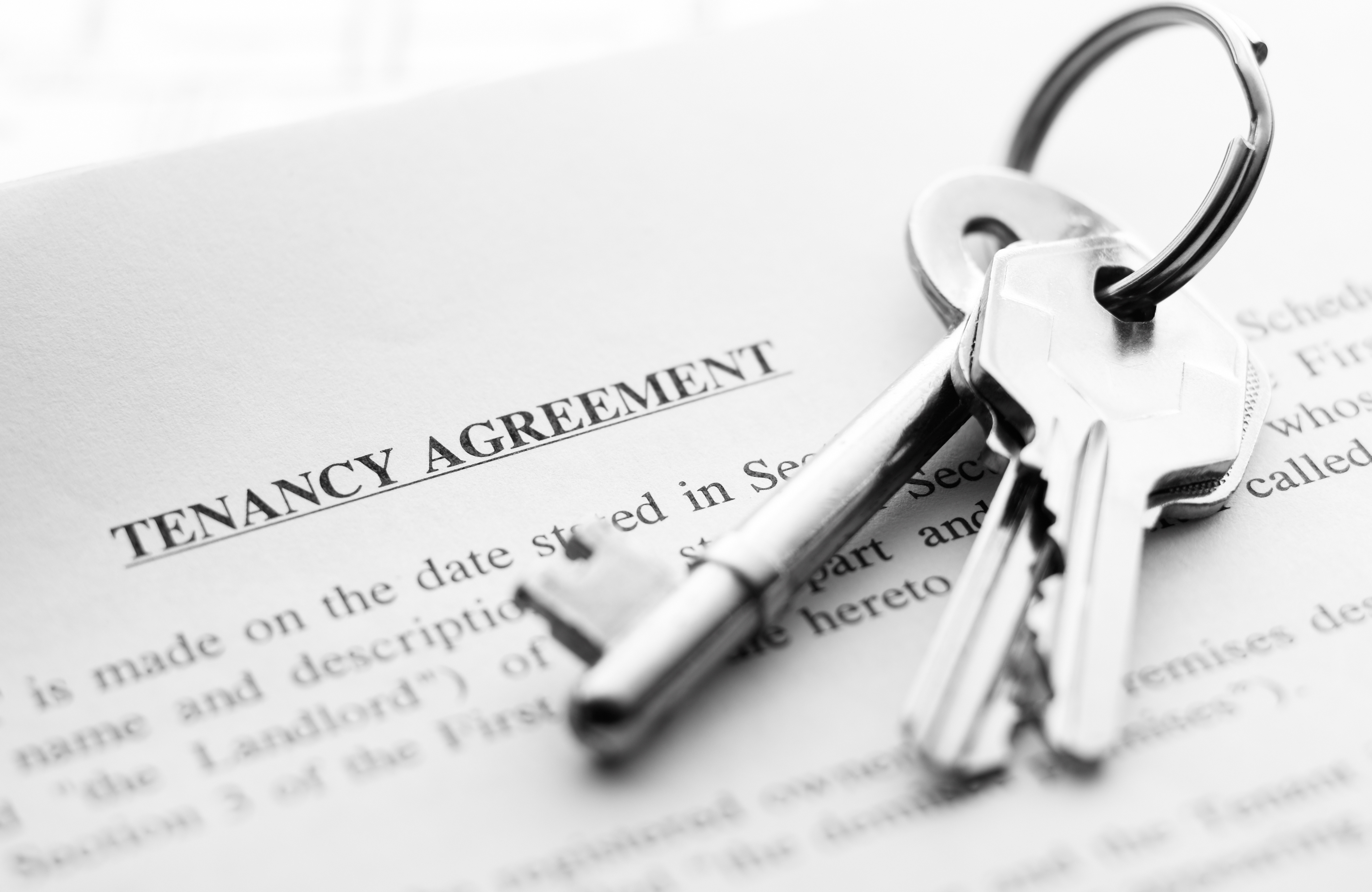 tenancy agreement with keys on document
