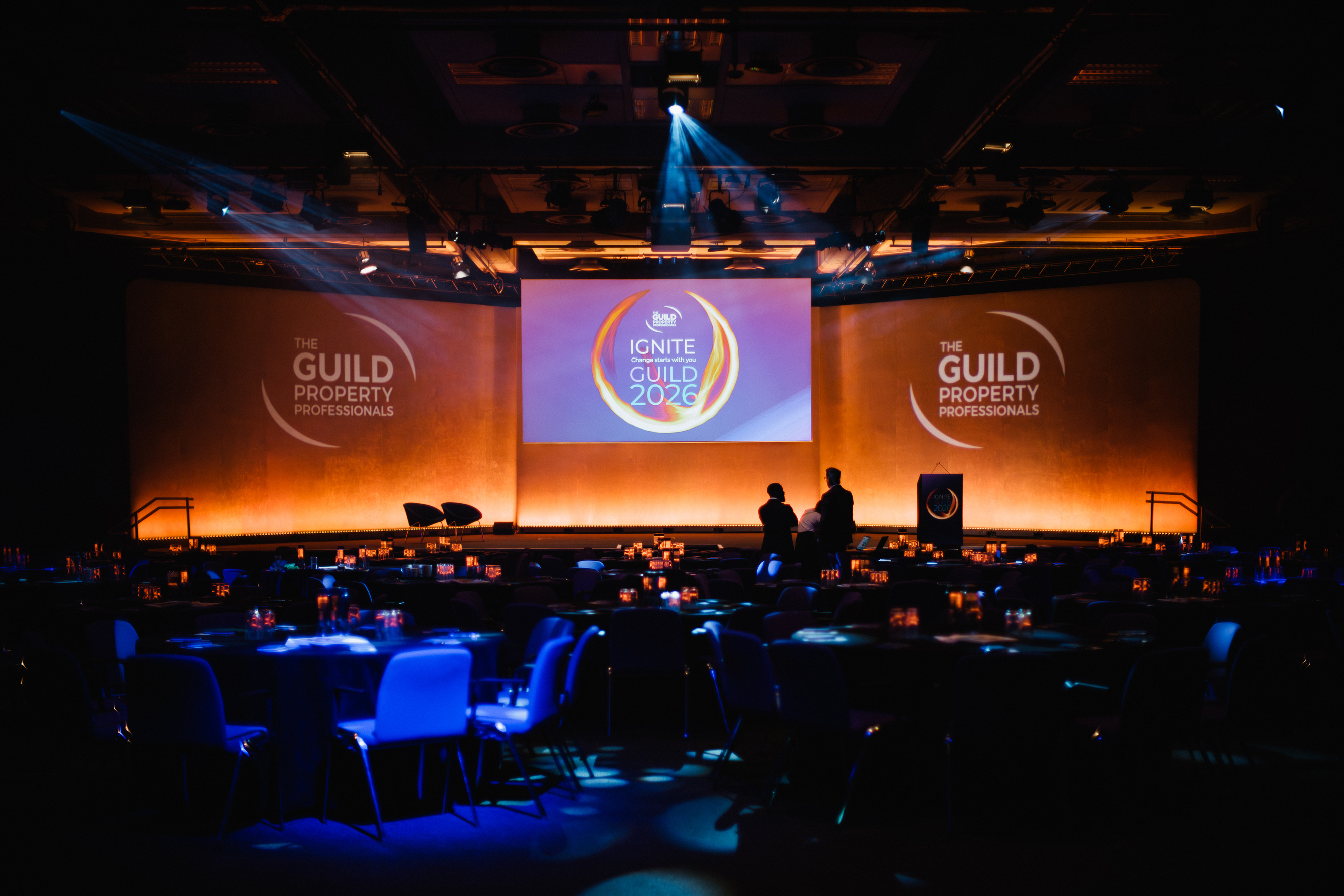 the_guild_motivational_speaker_conference_stage_set_up