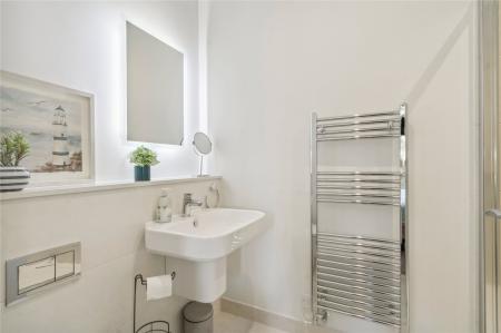 Bed 2 En Suite