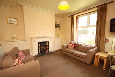 1 bedroom Flat to let in Balmoral Place, Holburn, Aberdeen, AB10