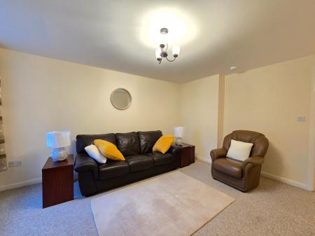 2 bedroom Flat to let in Fraser Road, City Centre, Aberdeen, AB25