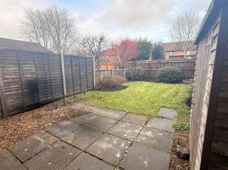3 bedroom Terraced House to let in Avondale, Ash Vale, GU12