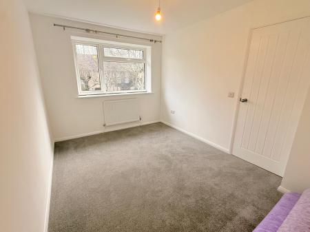 3 bedroom Terraced House to let in Avondale, Ash Vale, GU12