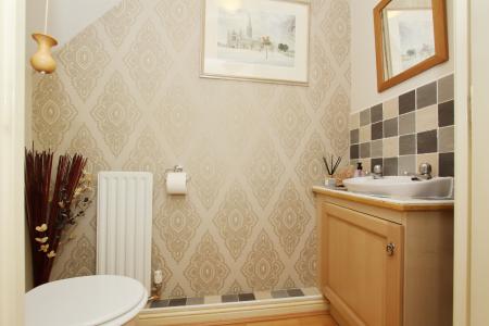 5 bedroom Detached house for sale in Blueberry Gardens, Andover, SP10