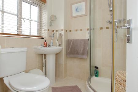 5 bedroom Detached house for sale in Blueberry Gardens, Andover, SP10