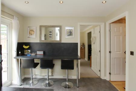 5 bedroom Detached house for sale in Blueberry Gardens, Andover, SP10