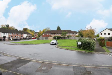 2 bedroom Terraced House for sale in Walled Meadow, Andover, SP10