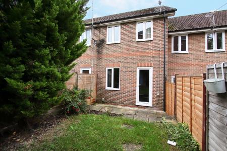 2 bedroom Terraced House for sale in Walled Meadow, Andover, SP10