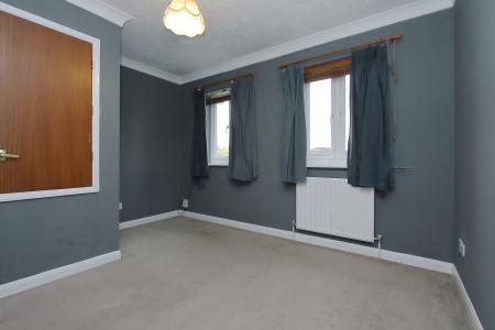 2 bedroom Terraced House for sale in Walled Meadow, Andover, SP10