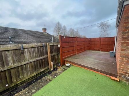 1 bedroom Flat to let in Acre Path, Andover, SP10