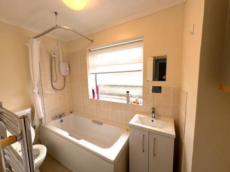 2 bedroom Bungalow to let in Eardley Avenue, Andover, Andover, SP10