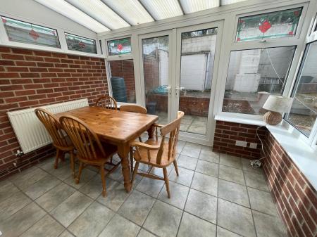 2 bedroom Semi-detached house to let in Village Street, Upper Clatford, SP11