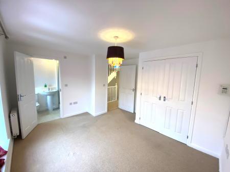 4 bedroom Terraced House to let in Tollhouse Close, Picket Twenty, Andover, SP11