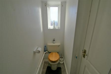 3 bedroom Semi-detached house to let in Swallowfields, Andover, SP10