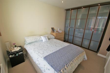 3 bedroom Semi-detached house to let in Swallowfields, Andover, SP10