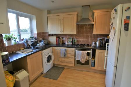3 bedroom Semi-detached house to let in Swallowfields, Andover, SP10