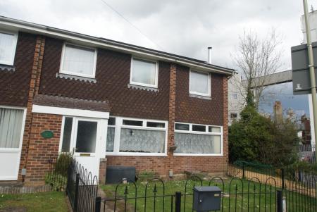 Lodge Close, Andover, SP10