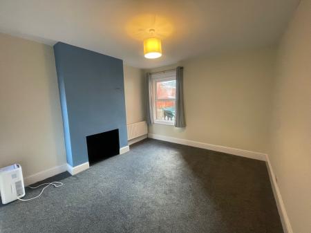 1 bedroom Flat to let in Junction Road, Andover, SP10