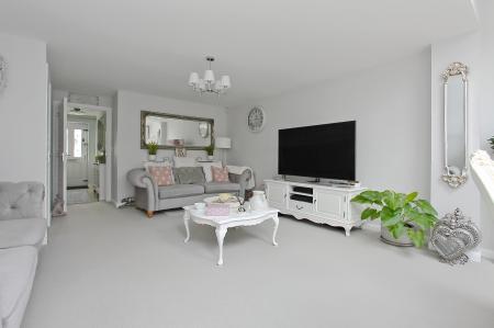 4 bedroom Terraced House for sale in Locksbridge Road, Andover, Andover, SP11