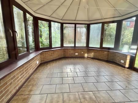 4 bedroom Detached house for sale in Lillywhite Crescent, Andover, Andover, SP10