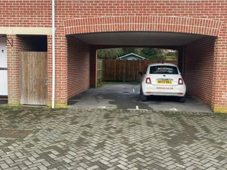 3 bedroom Terraced House to let in Greenacres, Winchester, SO22