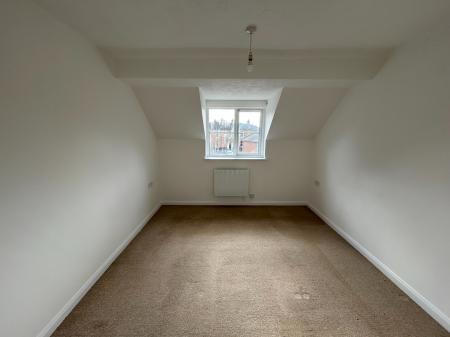 2 bedroom Flat to let in Vincent Drive, Andover, SP10