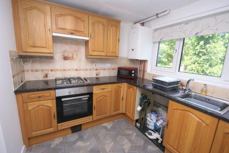 3 bedroom Flat to let in Acre Court, Andover, SP10