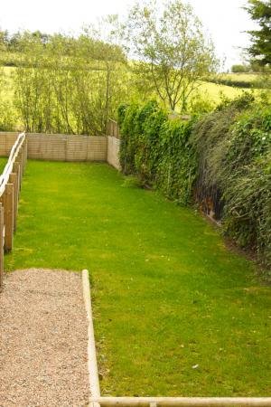 2 bedroom Cottage to let in Mooretown Terrace, Newtownards, BT23