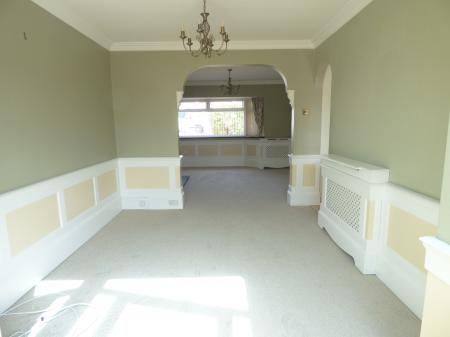 3 bedroom Semi-detached house for sale in Great Berry Lane, Langdon Hills, SS16