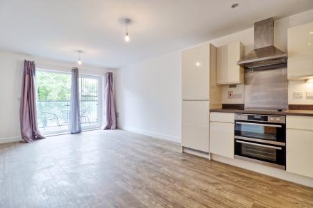 1 bedroom Flat for sale in Image Court, Maxwell Road, Romford, RM7