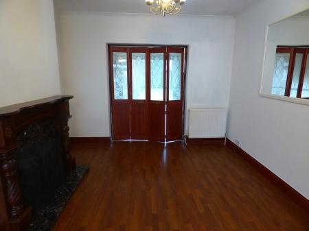3 bedroom Semi-detached house to let in Heathview Road, Grays, RM16