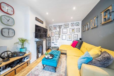 4 bedroom Semi-detached house for sale in Bramblys Drive, Basingstoke, RG21