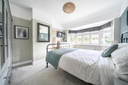 4 bedroom Semi-detached house for sale in Bramblys Drive, Basingstoke, RG21