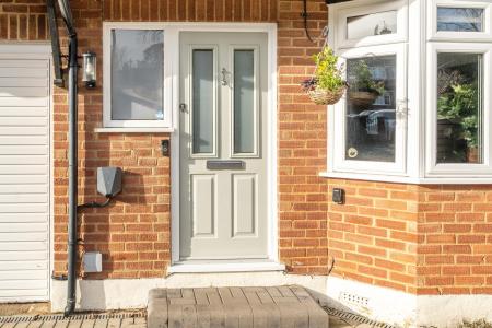 4 bedroom Semi-detached house for sale in Bramblys Drive, Basingstoke, RG21