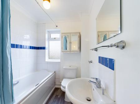 2 bedroom Semi-detached house to let in Cloverfield, Lychpit, Basingstoke, RG24